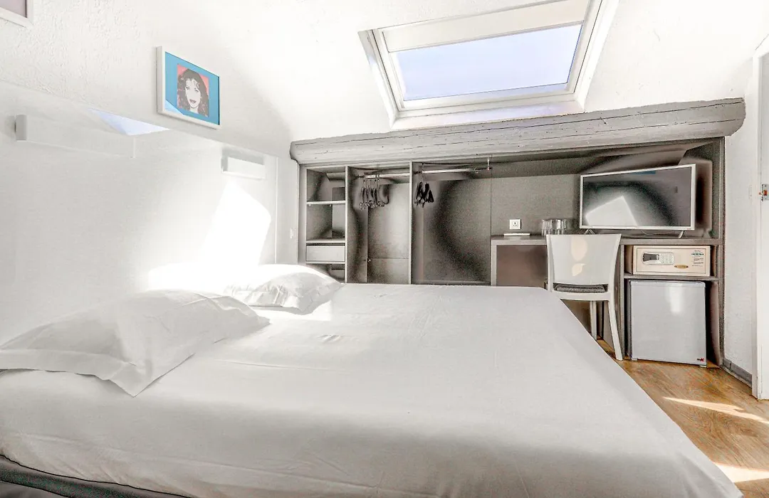 Hotel Amiraute-1